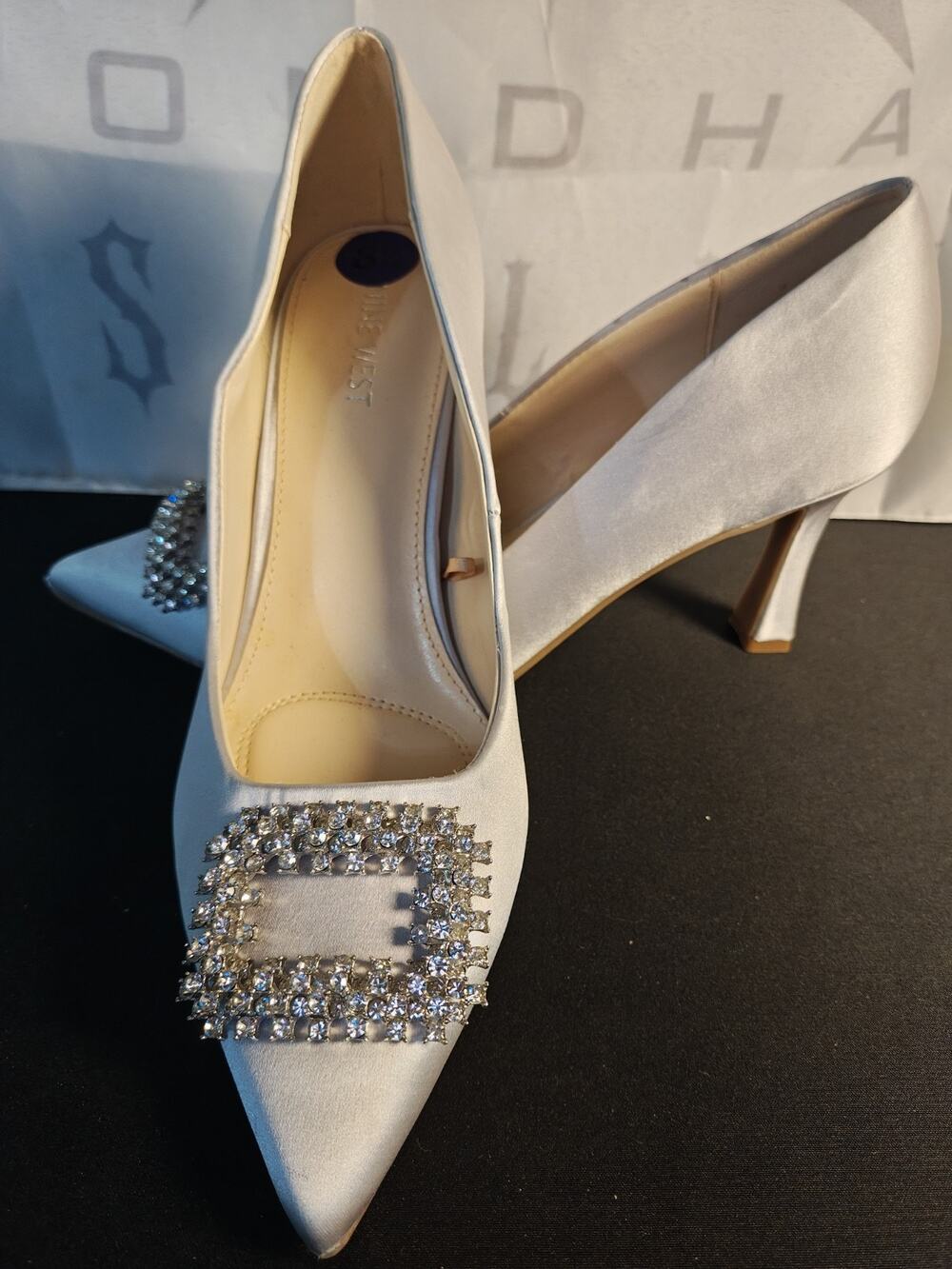 Nine West Women's 8.5 Silver Satin Embellished Pointed Toe Pump Heels Rhinestone